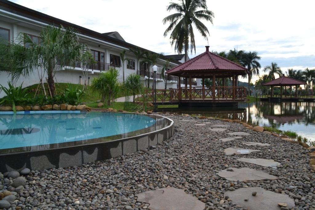 Gdw & Hotel 3*